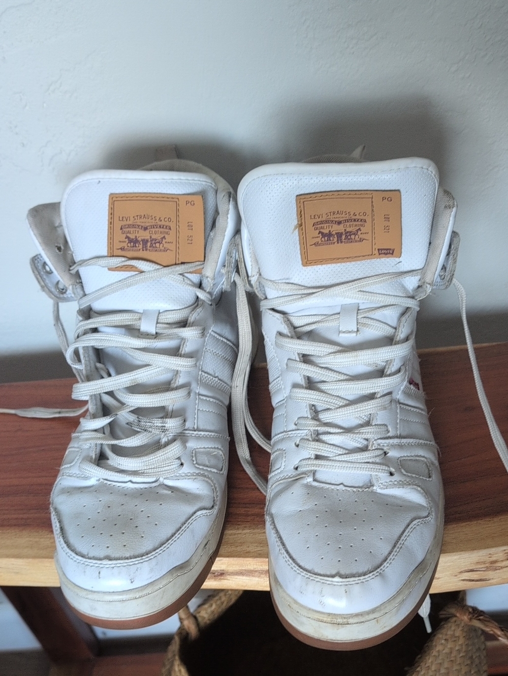 Levis 521 519708-43W1 Men's White Lifestyle Sneakers vegan Size 12